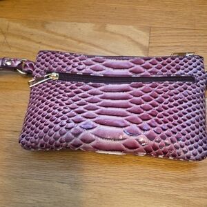 Chic Magenta Snakeskin Wristlet